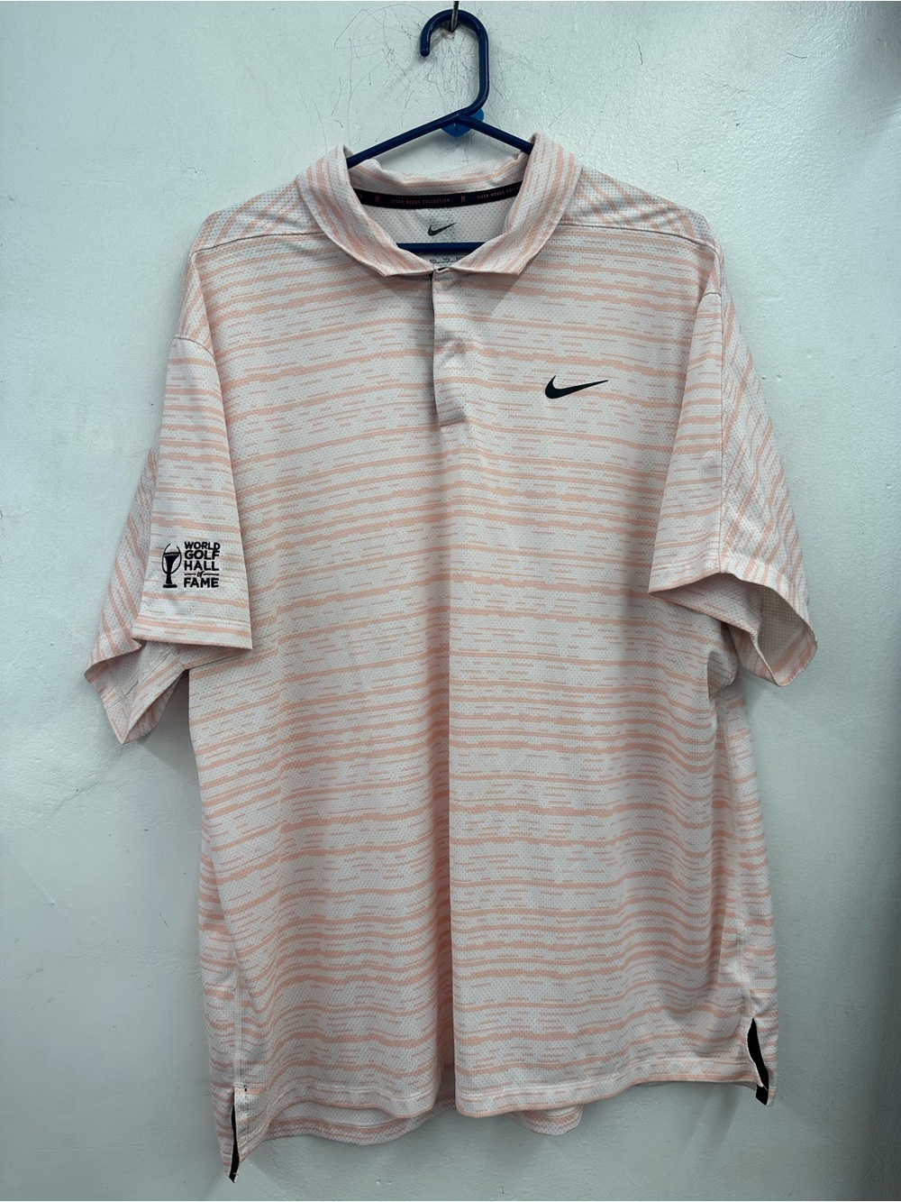 Nike Men’s Peach Striped Dri-FIT Golf Polo Tiger woods world golf hall of fame